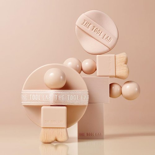 THE TOOL LAB Stamp Skinfit Cushion Foundation & Brush Set｜Glow type, No.23 Natural Beige｜120H Long-Lasting Coverage, Flawless, Ultra Adherence, Glass Glowy Clear Watercolor-Radiance Skin｜SPF 40++, 11g