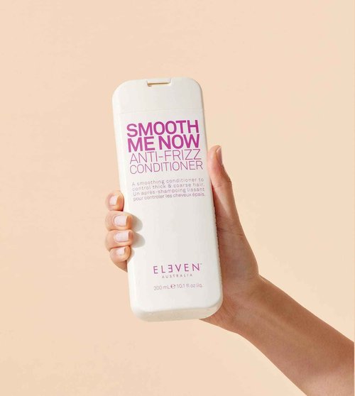 ELEVEN AUSTRALIA Smooth Me Now Anti Frizz Conditioner for Women & Men - Conditioner for Frizzy & Coarse Hair, Smoothing & Hydrating, Avocado Oil & Cucumber Extract for Dry & Damaged Hair - 32.5 fl oz