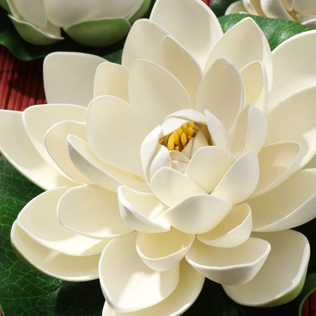 Healifty Artificial Floating Foam Lotus, Simulation Water Plants Ornament Lily Pad for Patio Pond Pool Aquarium Decor 6pcs