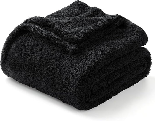 Exclusivo Mezcla Fleece King Size Bed Blanket, Ultra Soft, Lightweight and Fuzzy Black Blanket for Women, Home Decor, 90x104 Inches