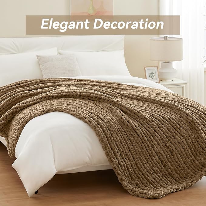 Negwoo Chunky Knit Throw Blanket, 40''*50'' Knitted Throw Chenille Yarn for Bed Couch, Handmade Light Brown Crochet Big Thick Blanket, Machine Washable Cute Comfy Blanket for Home Decor
