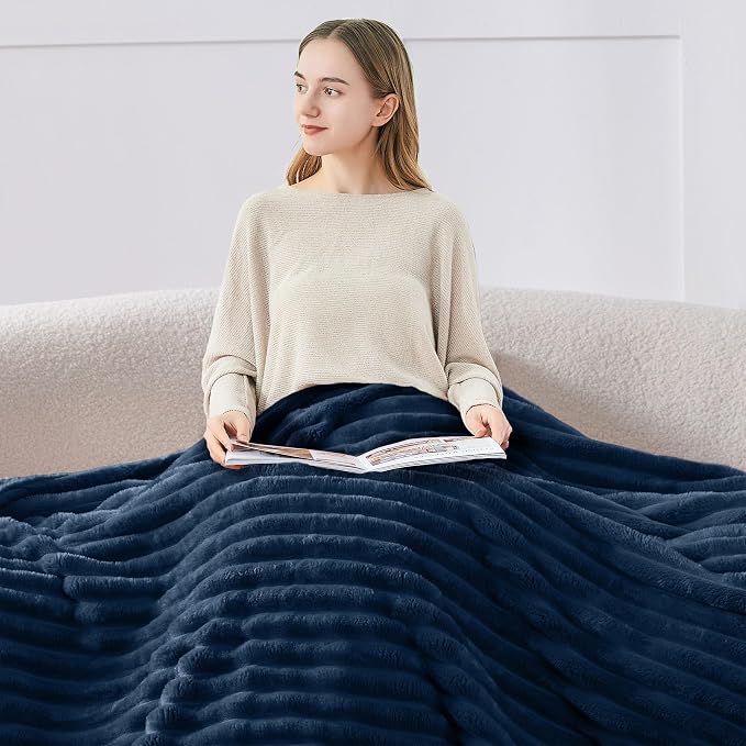 BEDELITE Twin Blanket for Couch & Bed, 300GSM Soft & Warm Fleece Blanket, Decorative and Giftable Striped Navy Blankets for Women, Men, 60"x80"