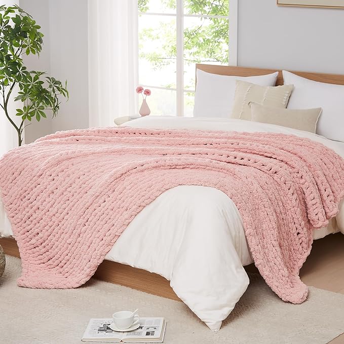 L'AGRATY Chunky Knit Blanket Throw: 72''x84'' Chenille Chunky Knitted Throw Blankets for Bed Couch - Handmade Thick Big Cable Knit Blanket - Large Crochet Rope Blankets for Home Decor(Pink)