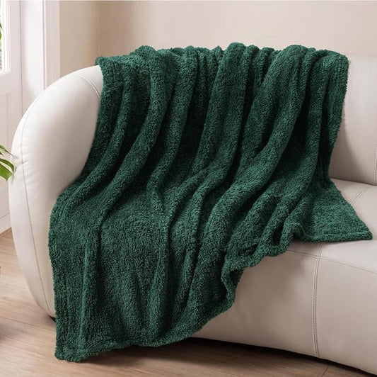 Exclusivo Mezcla Fleece Forest Green Throw Blanket for Couch Sofa, Ultra Soft, Lightweight and Fluffy Blankets for Women, All Season, 50x60 Inches
