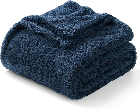 Exclusivo Mezcla Fleece King Size Bed Blanket, Ultra Soft, Lightweight and Fuzzy Navy Blue Blanket for Women, Home Decor, 90x104 Inches