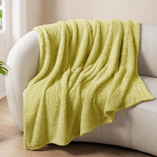 Exclusivo Mezcla Fleece Light Green Throw Blanket for Couch Sofa, Ultra Soft, Lightweight and Fluffy Blankets for Women, All Season, 50x60 Inches