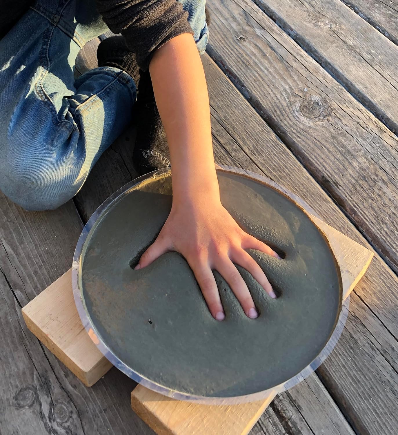 DIY Stepping Stone Kit with Color Pigment, Handprint Stepping Stone, Mother's Day Gift, Footprint Stepping Stone (8 Inch + Stamp Set, Green)