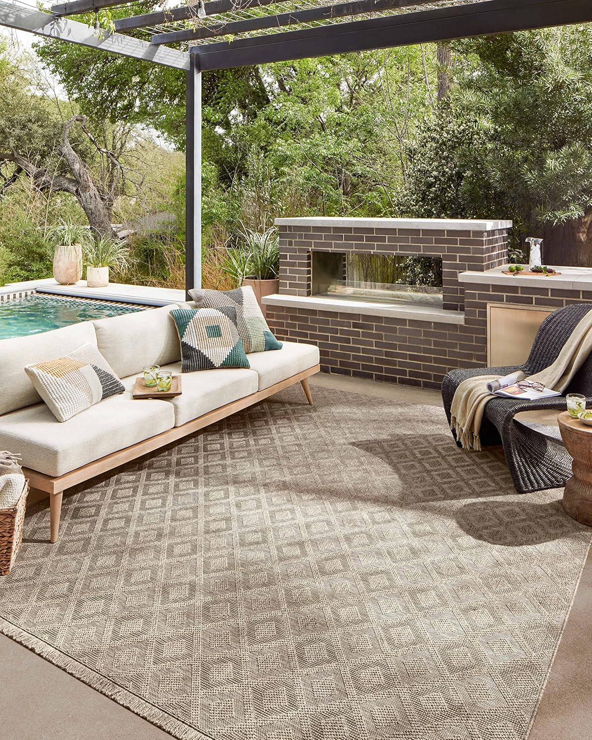 Loloi Dawn Collection Indoor/Outdoor DAW-07 Light Brown 6'-4" x 9'-2" Area Rug